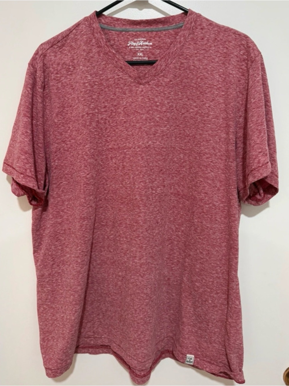 Men's Heathered Burgundy V-Neck Short Sleeve Tee
